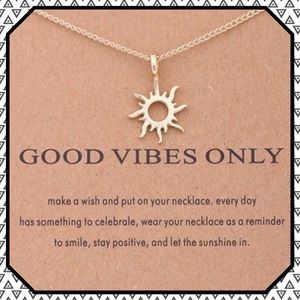 🦄New🦄Vintage Good Vibes Pendant Necklace🦄